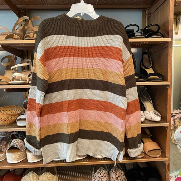 Fall Striped Sweater with Pcokets - Picture 7 of 7